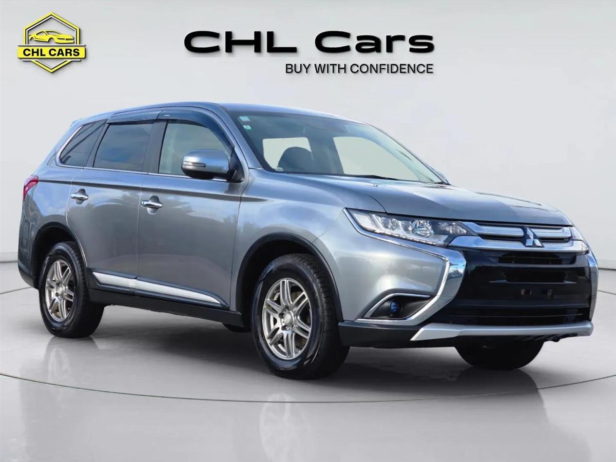 2015 Mitsubishi Outlander thumbnail
