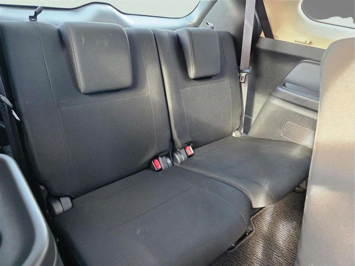 2015 Mitsubishi Outlander thumbnail