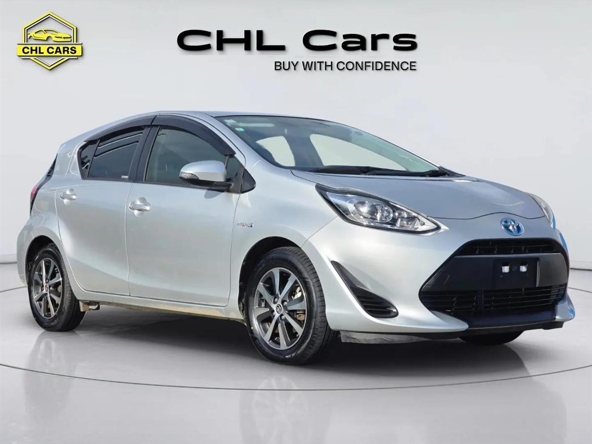 2017 Toyota Aqua thumbnail