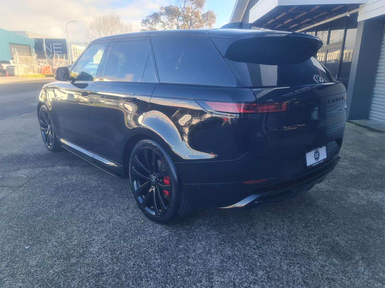 2023 Land Rover Range Rover Sport thumbnail