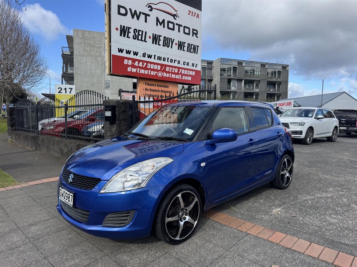 2011 Suzuki Swift thumbnail