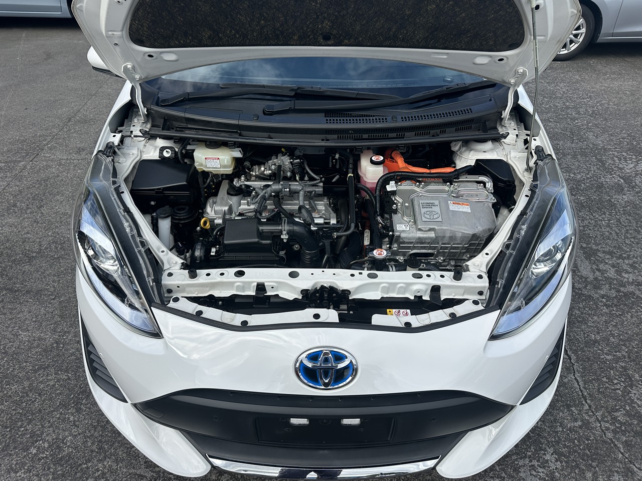 2020 Toyota Aqua thumbnail