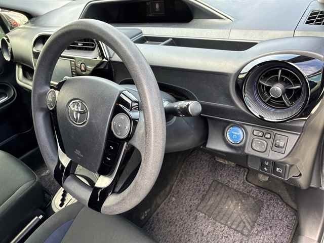 2020 Toyota Aqua thumbnail