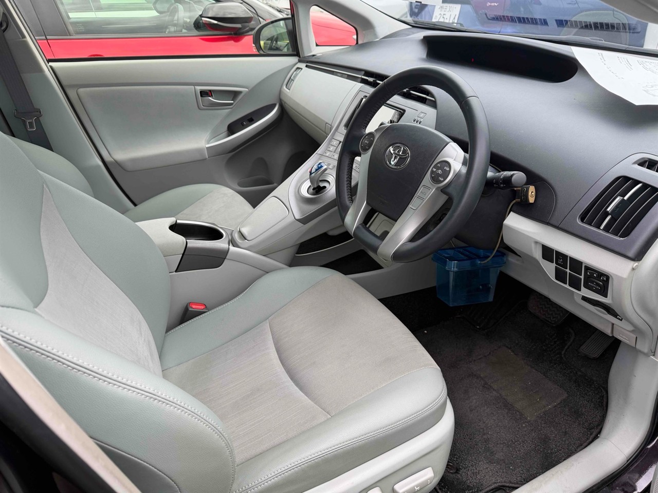 2015 Toyota Prius thumbnail