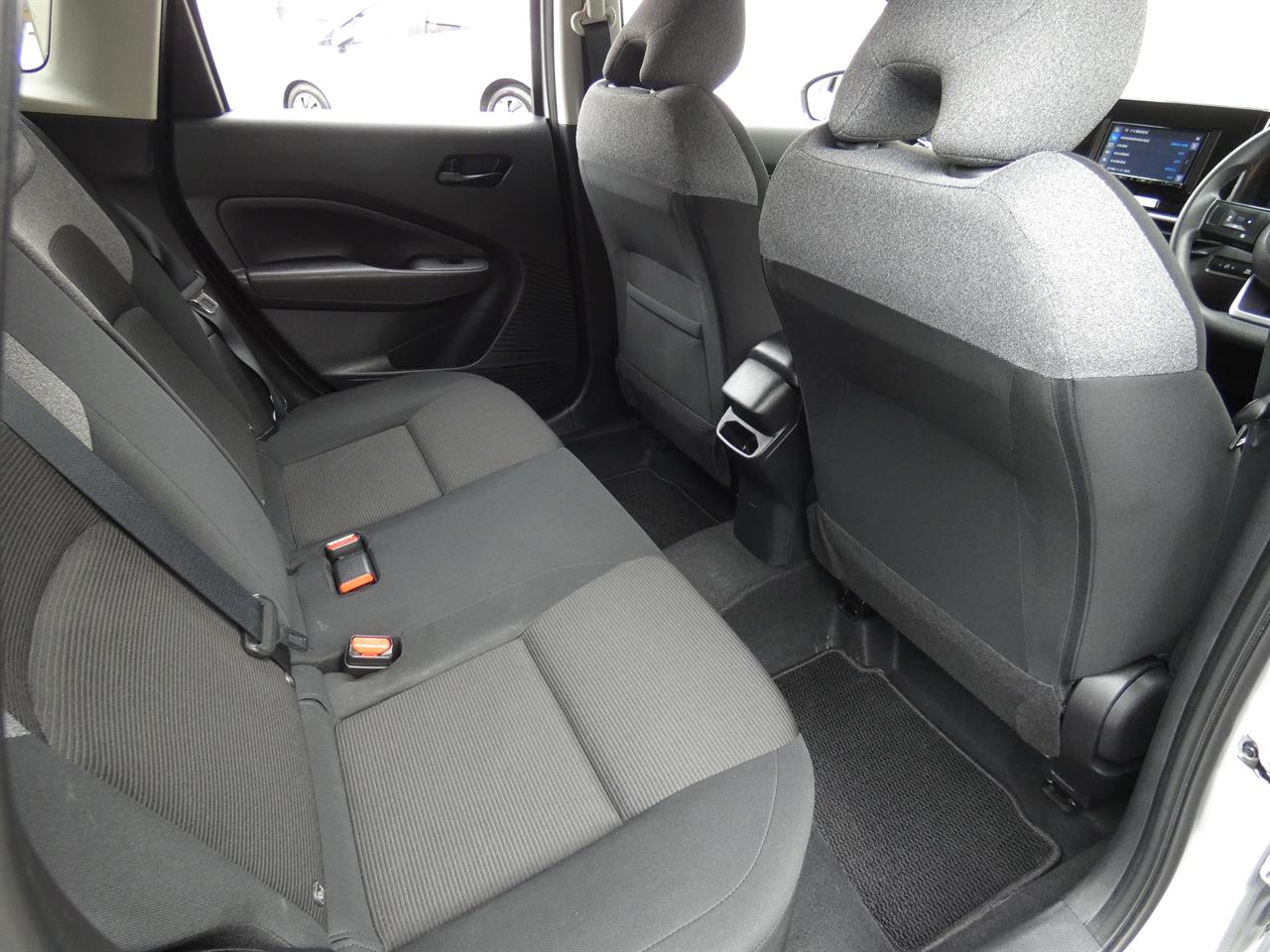 2021 Nissan NOTE thumbnail