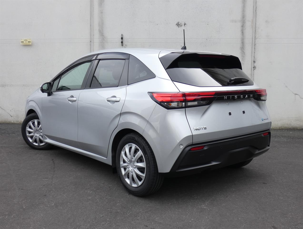 2021 Nissan NOTE thumbnail