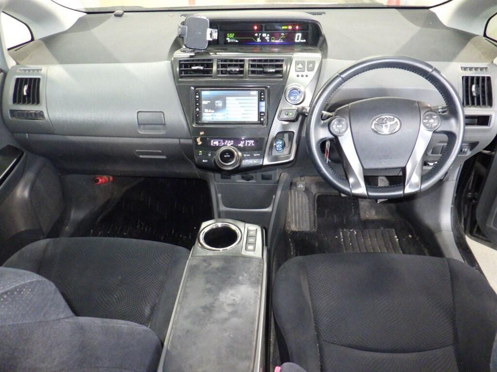 2014 Toyota Prius thumbnail