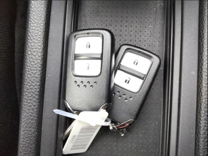 2021 Honda FIT thumbnail