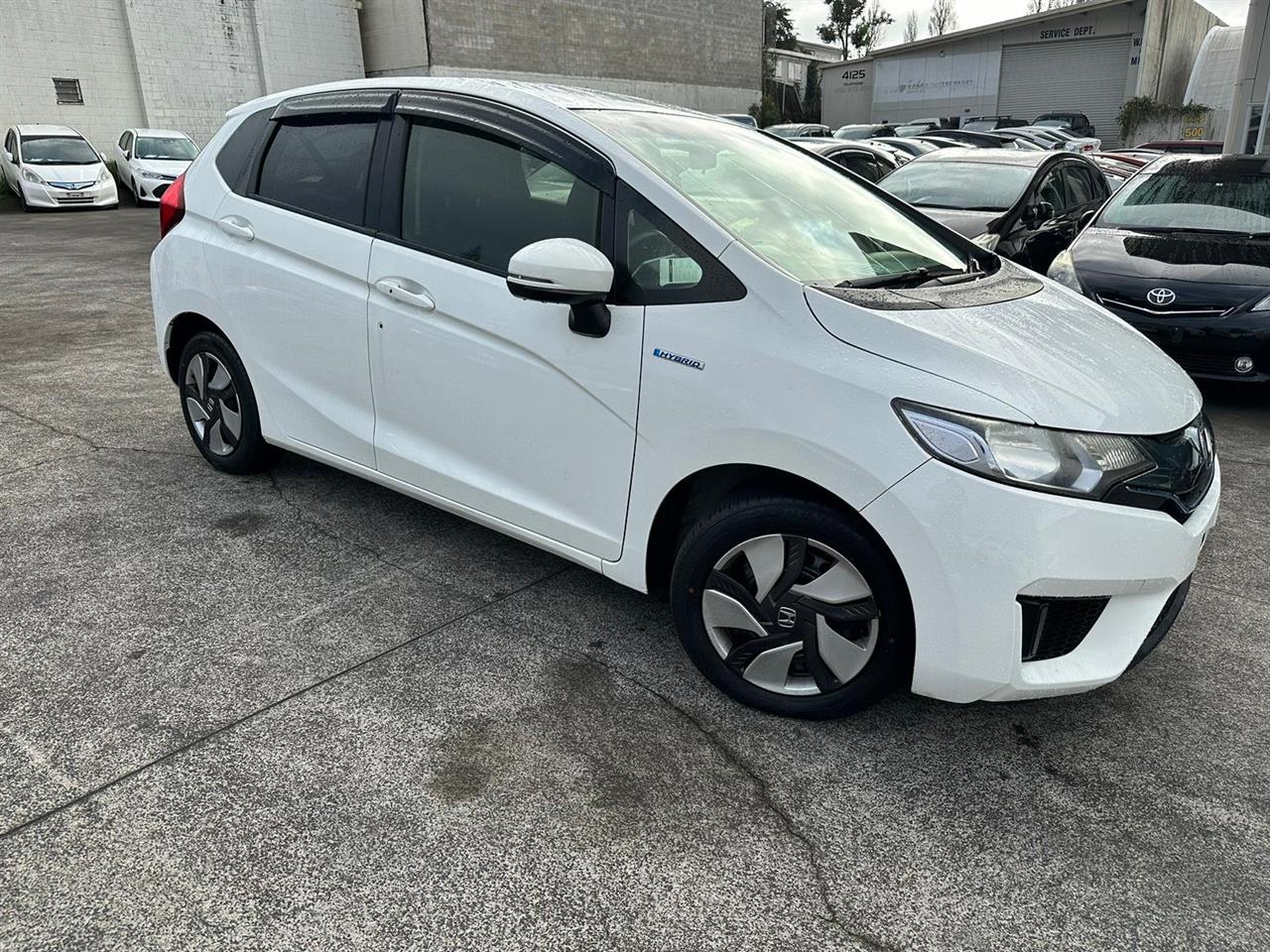 2015 Honda Fit thumbnail