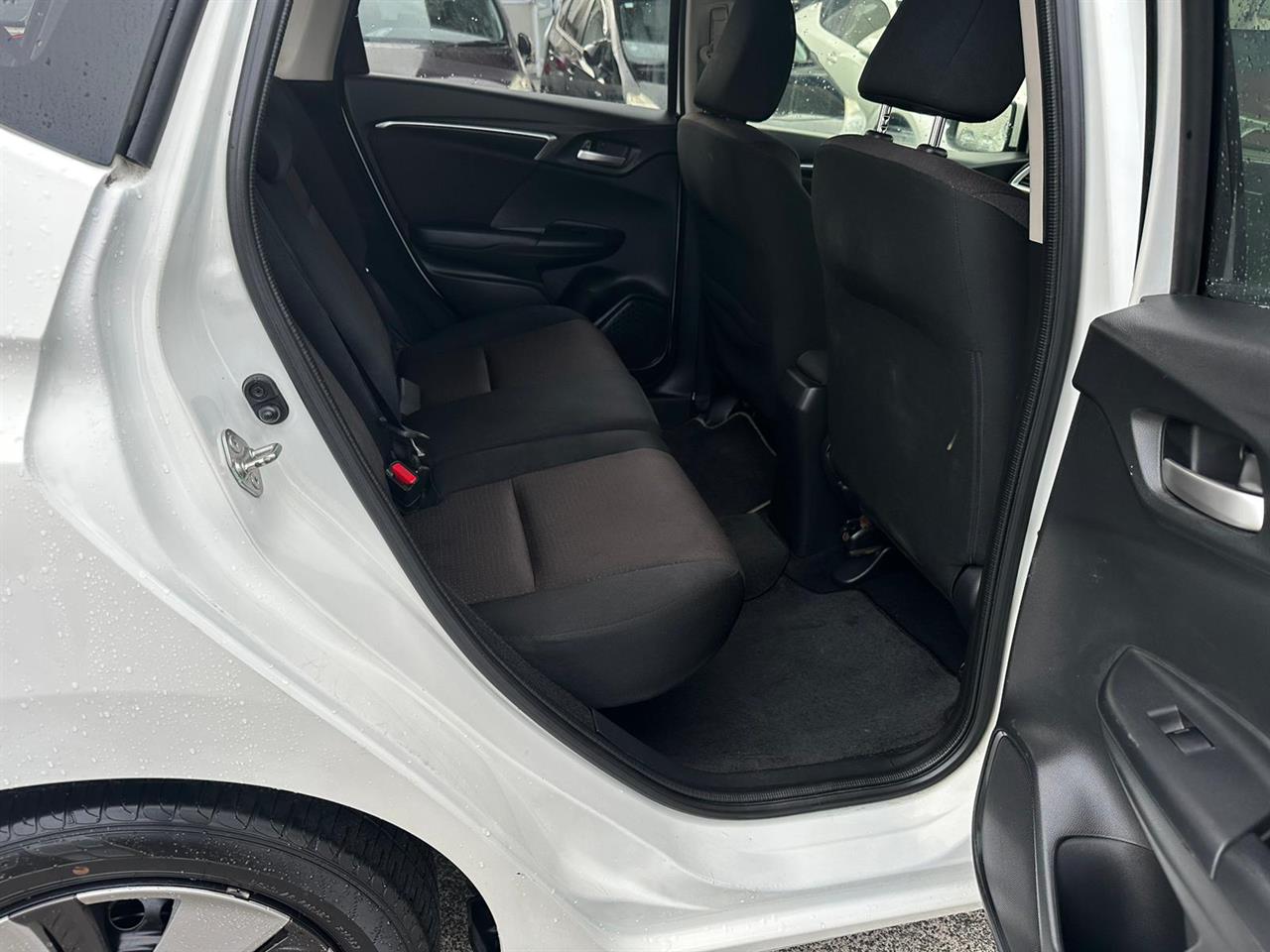 2015 Honda Fit thumbnail