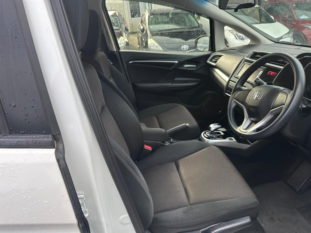 2015 Honda Fit thumbnail