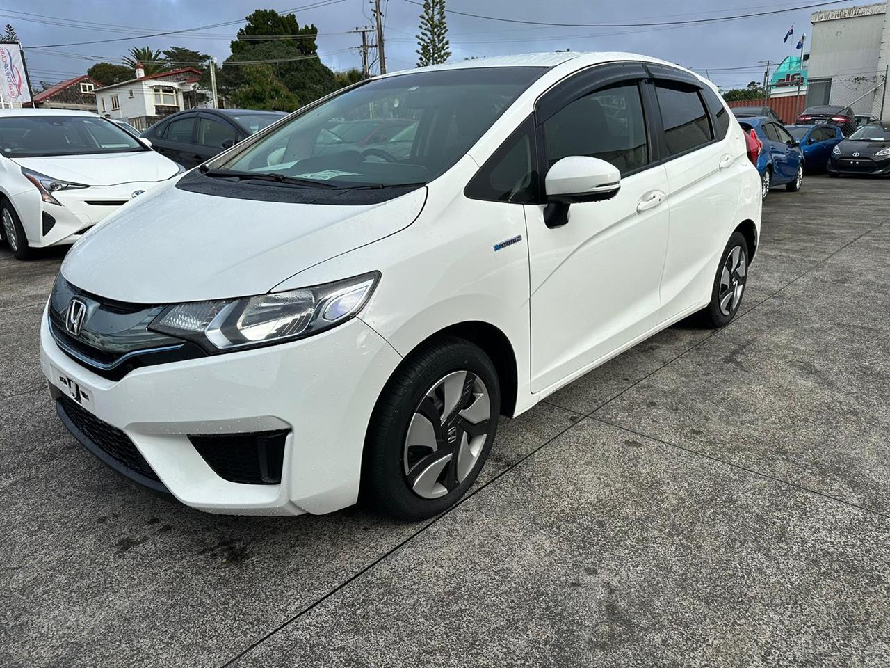 2015 Honda Fit thumbnail
