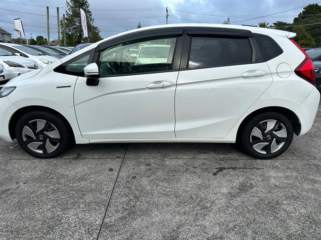 2015 Honda Fit thumbnail