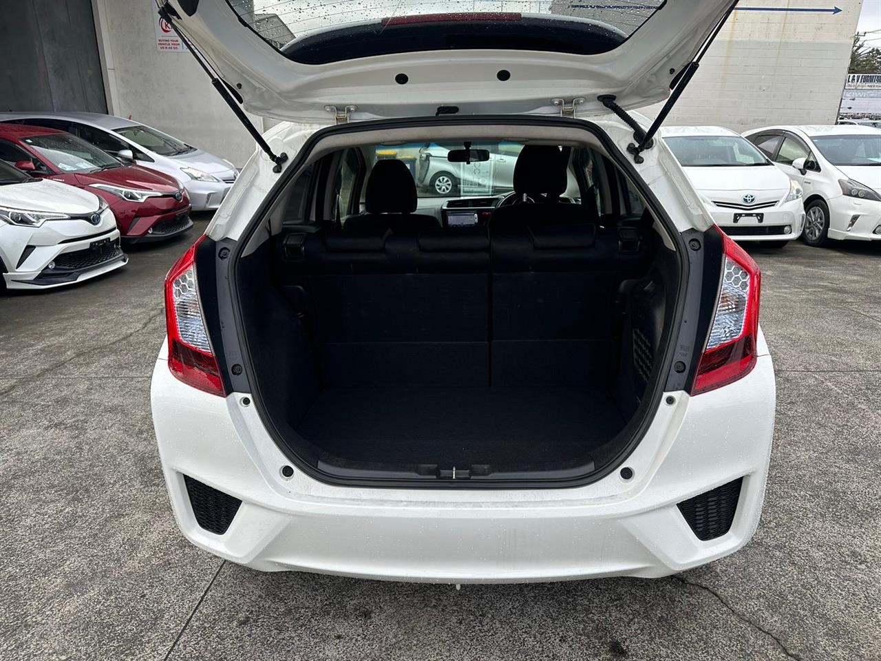 2015 Honda Fit thumbnail