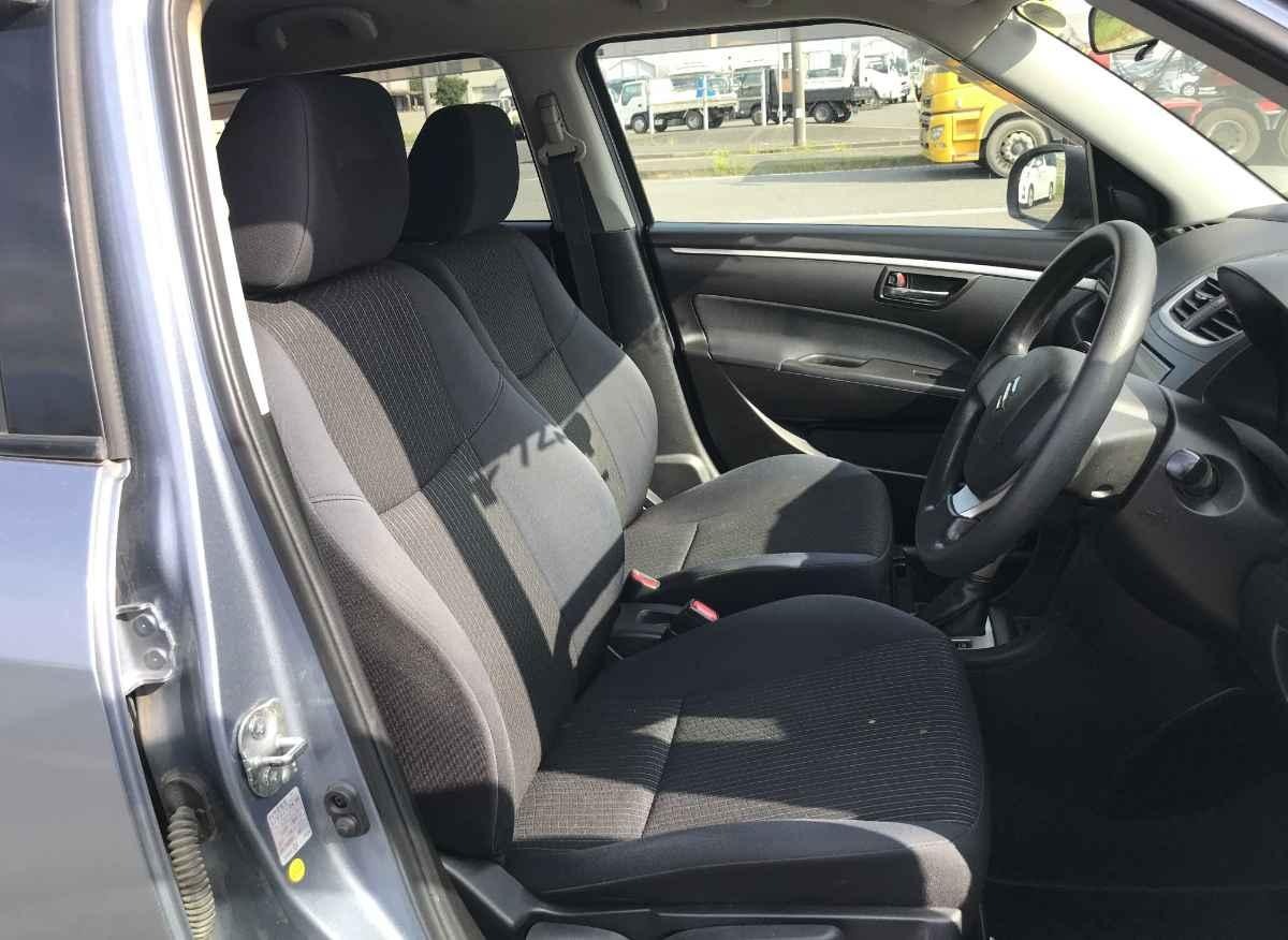 2015 Suzuki Swift thumbnail
