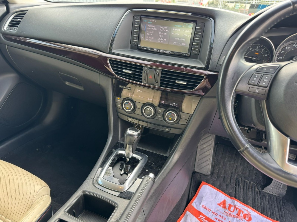 2013 Mazda Atenza thumbnail