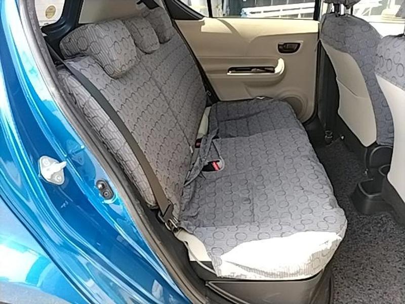 2012 Toyota Aqua thumbnail