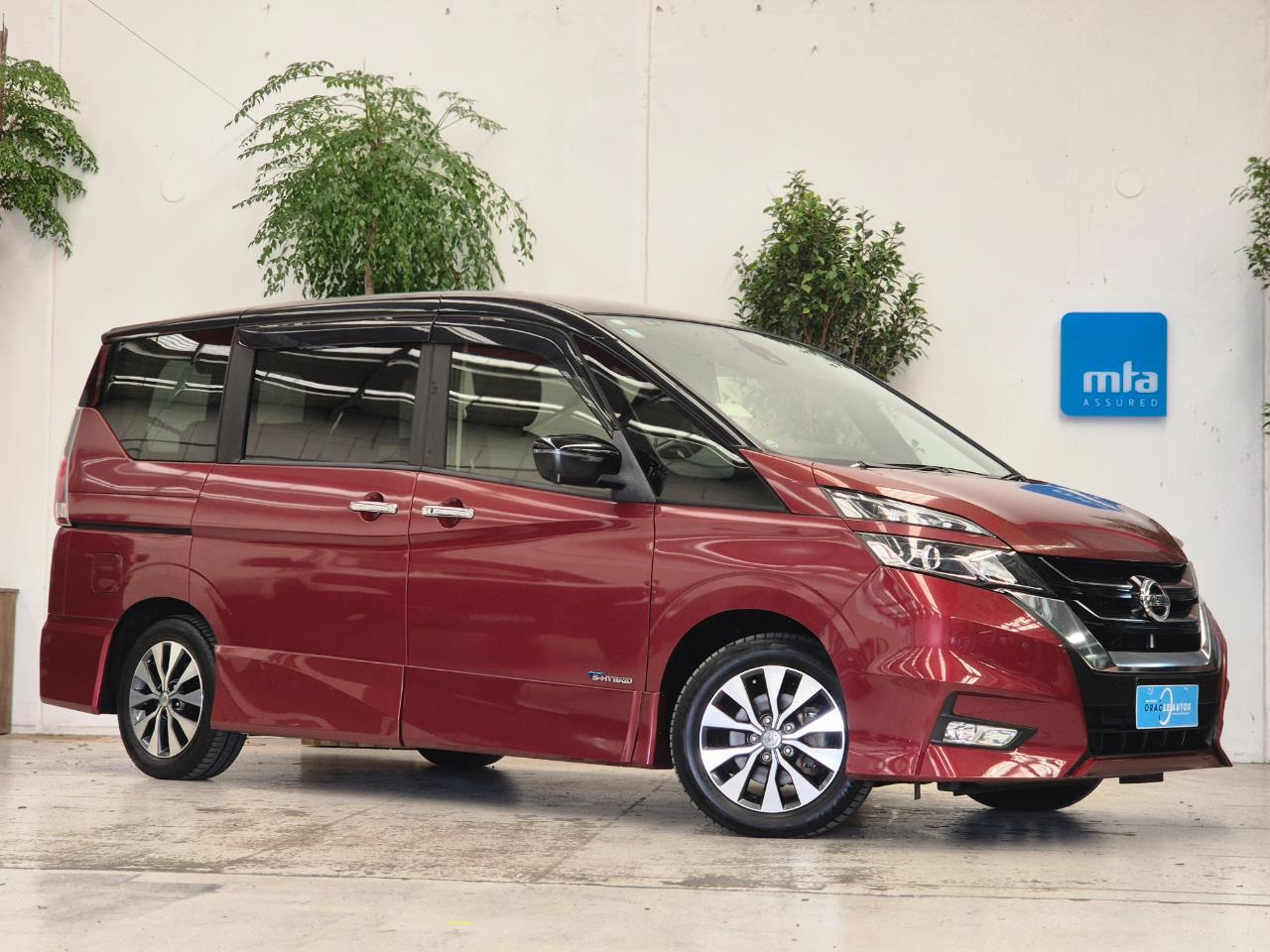 2017 Nissan Serena thumbnail