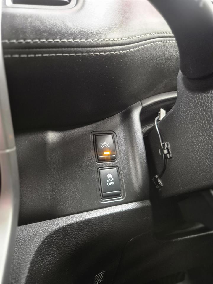 2017 Nissan Serena thumbnail