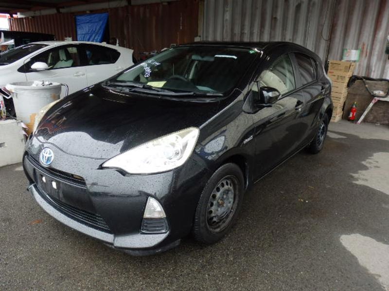 2014 Toyota Aqua thumbnail