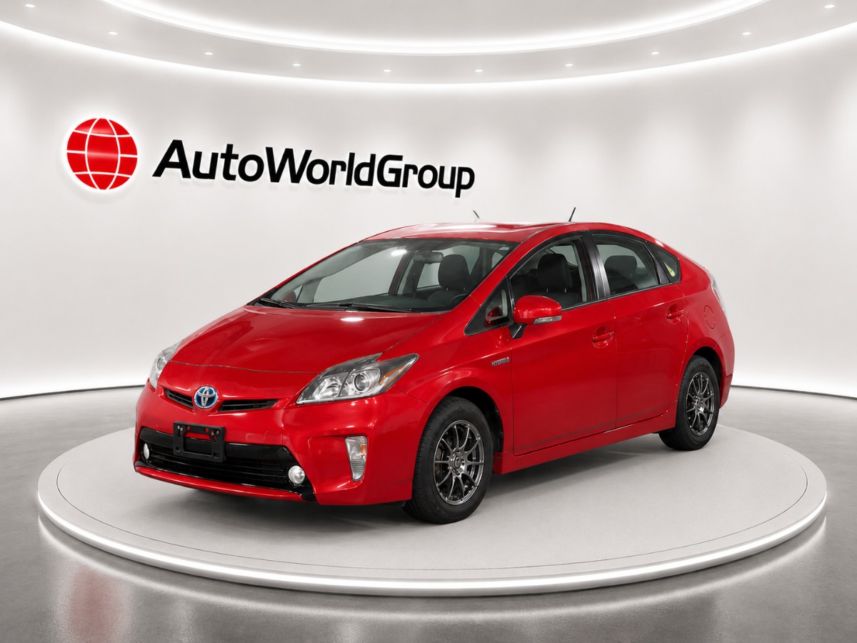 2013 Toyota Prius thumbnail