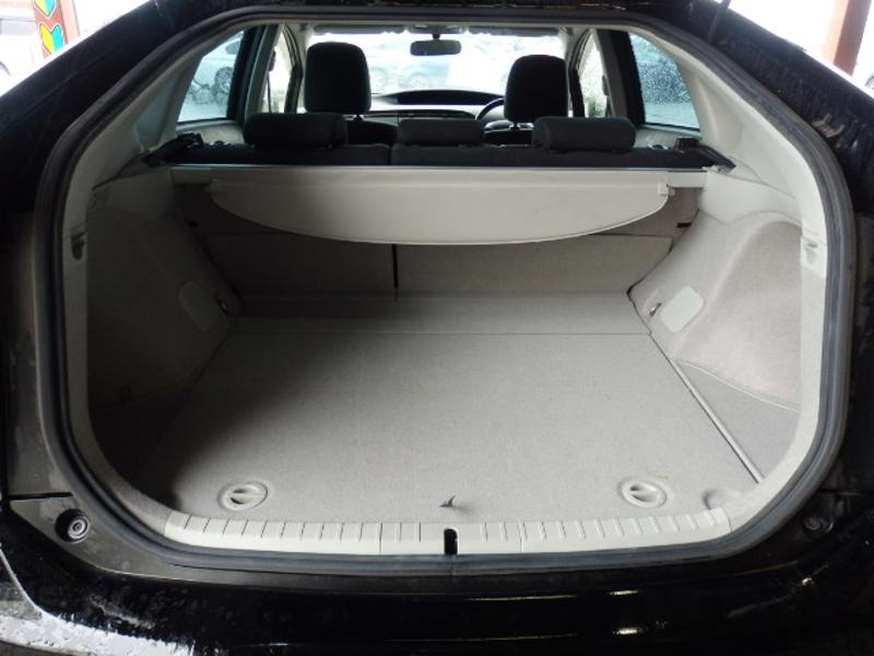 2012 Toyota Prius thumbnail