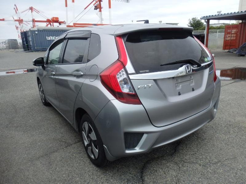 2015 Honda Fit thumbnail