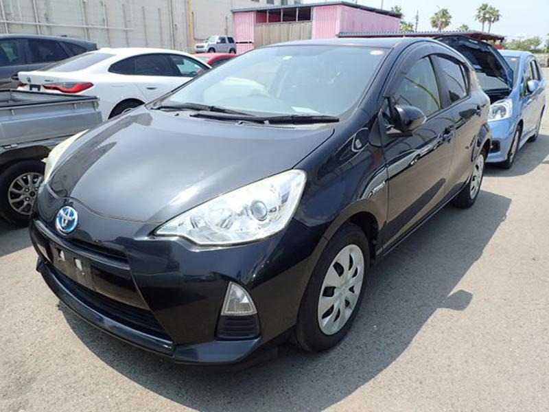 2014 Toyota Aqua thumbnail