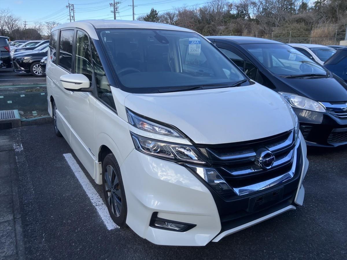 2017 Nissan Serena thumbnail