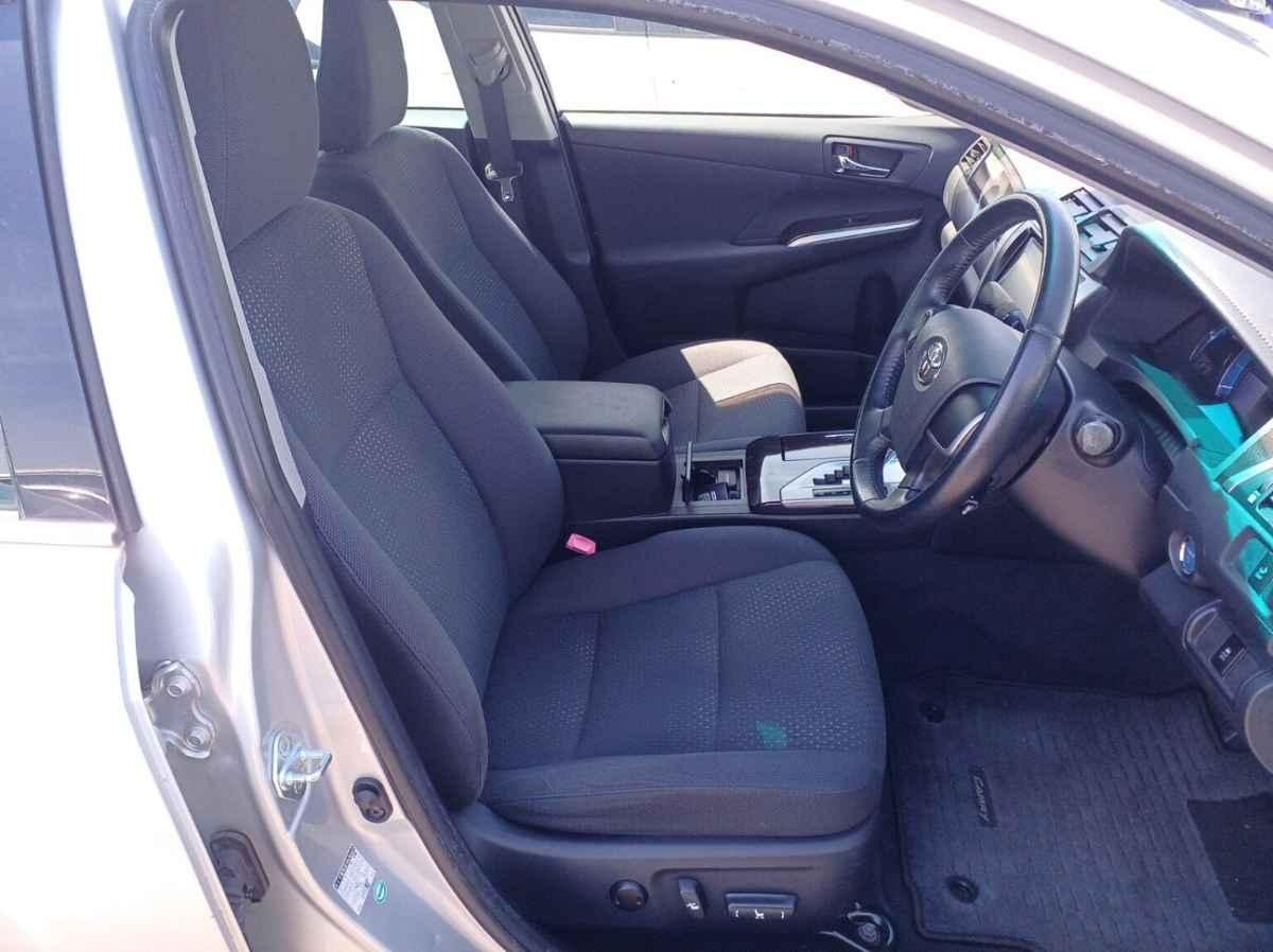 2012 Toyota Camry thumbnail