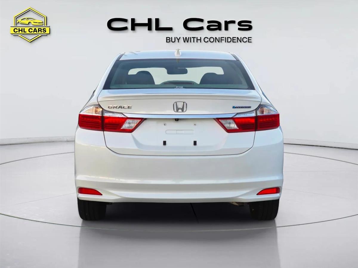 2016 Honda Grace thumbnail