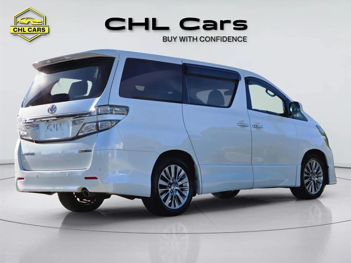 2014 Toyota Vellfire thumbnail