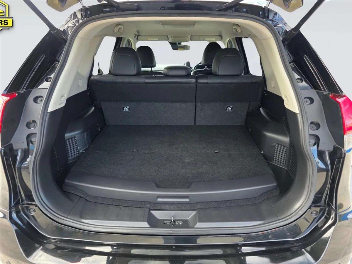 2017 Nissan X-Trail thumbnail