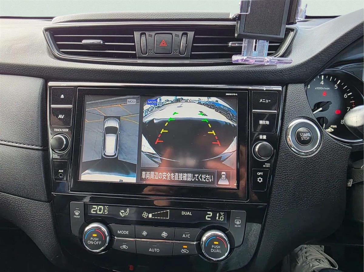 2017 Nissan X-Trail thumbnail