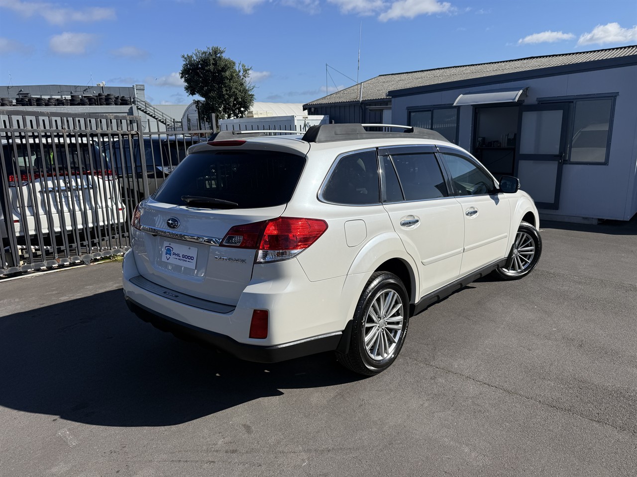 2013 Subaru Outback thumbnail