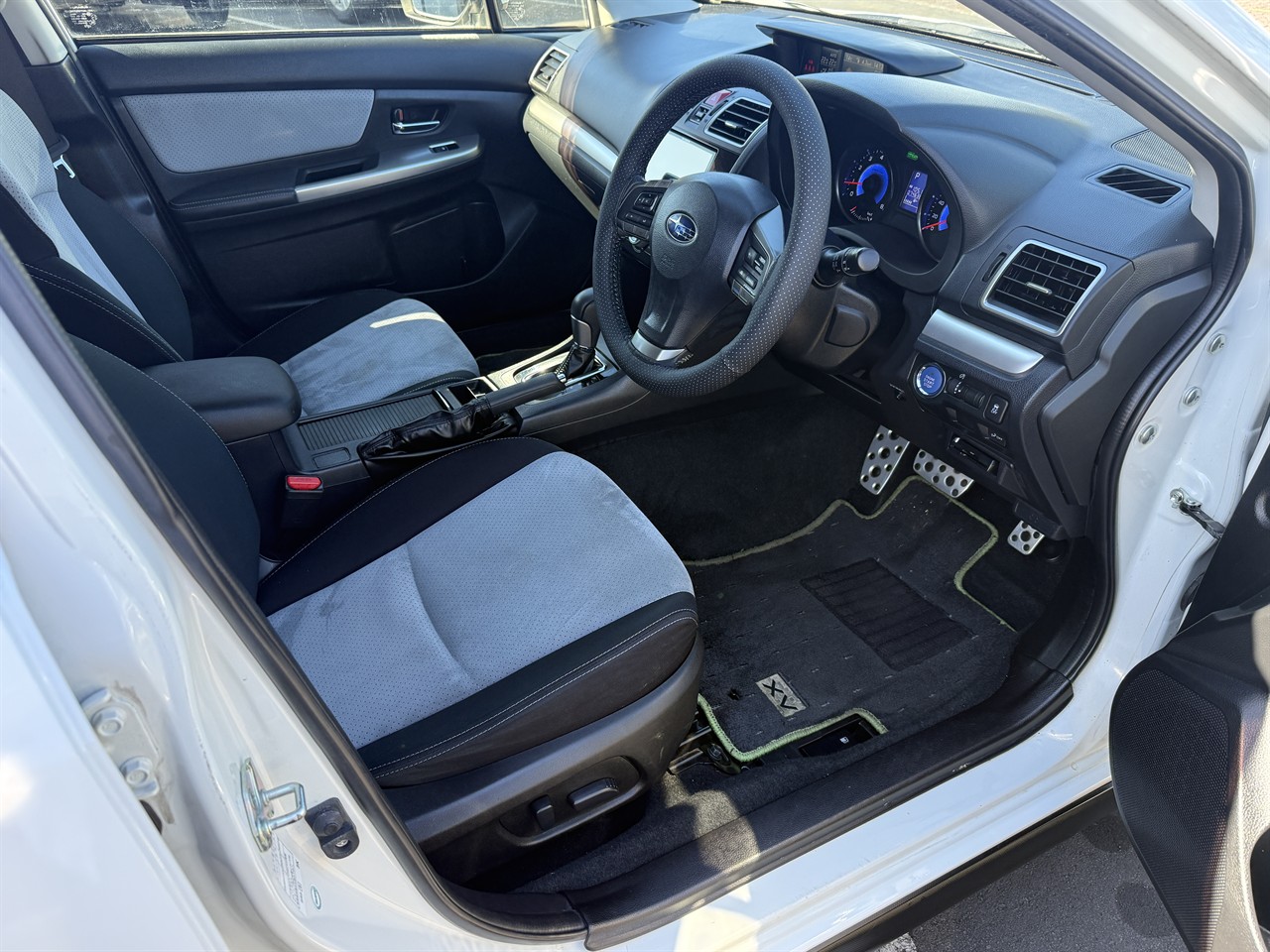 2015 Subaru XV thumbnail