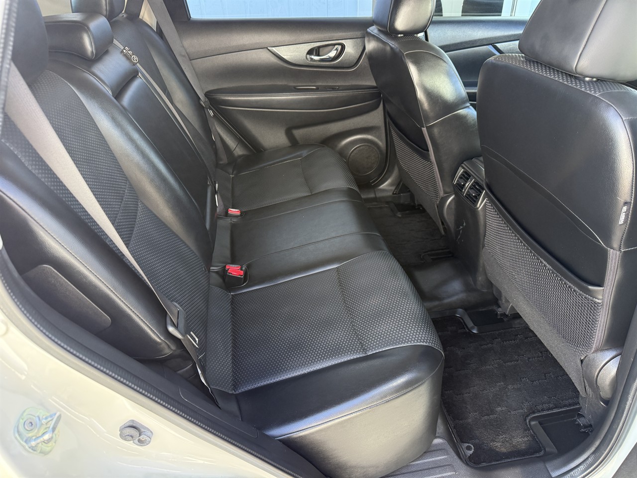 2014 Nissan X-Trail thumbnail