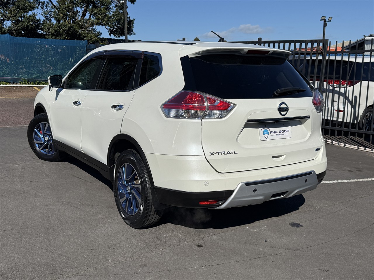 2014 Nissan X-Trail thumbnail