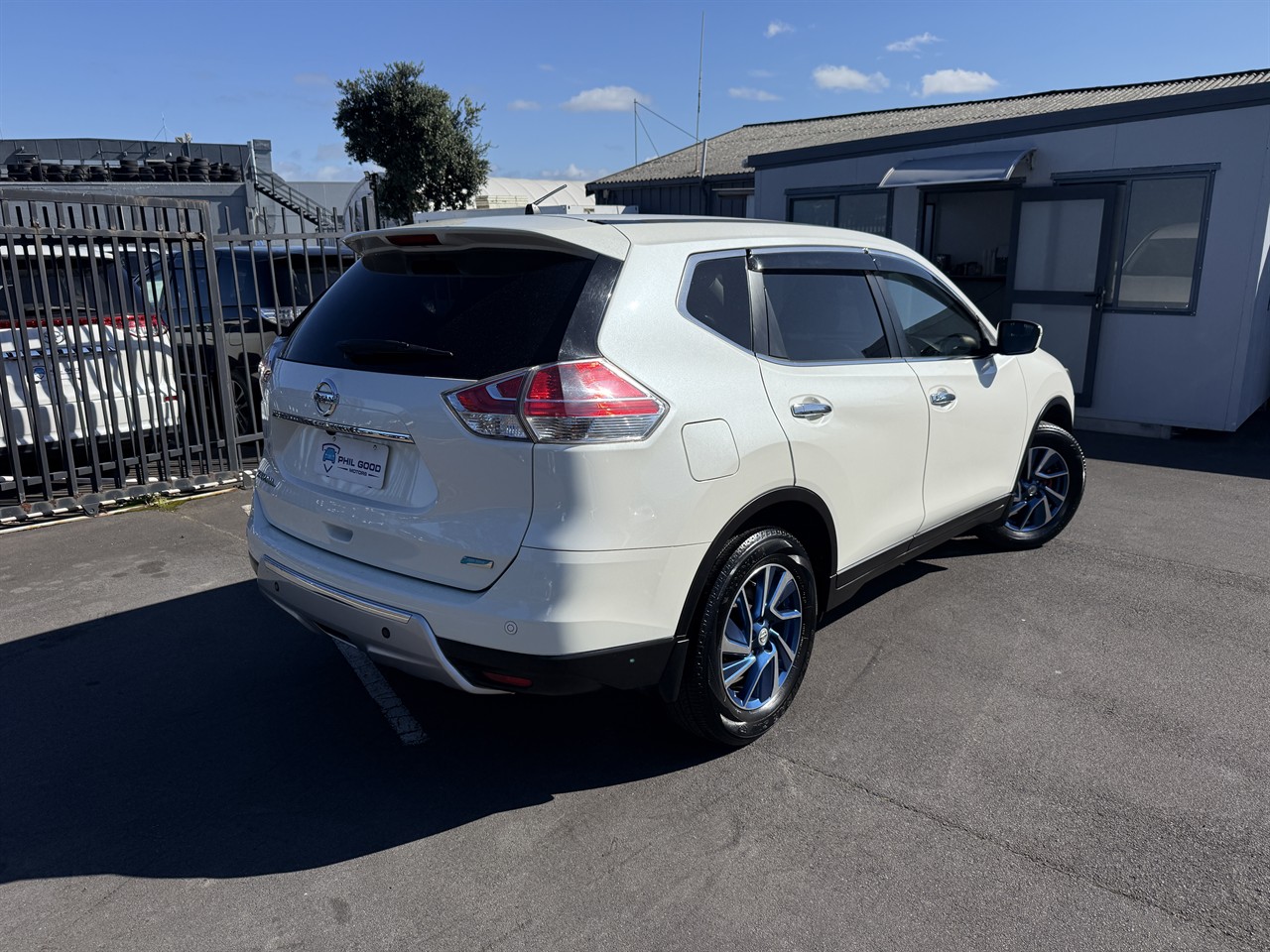 2014 Nissan X-Trail thumbnail