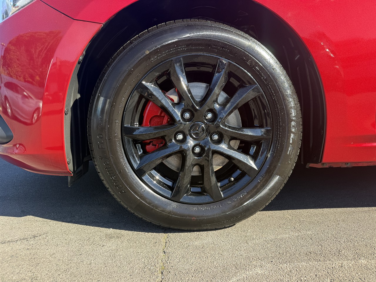 2014 Mazda Axela thumbnail