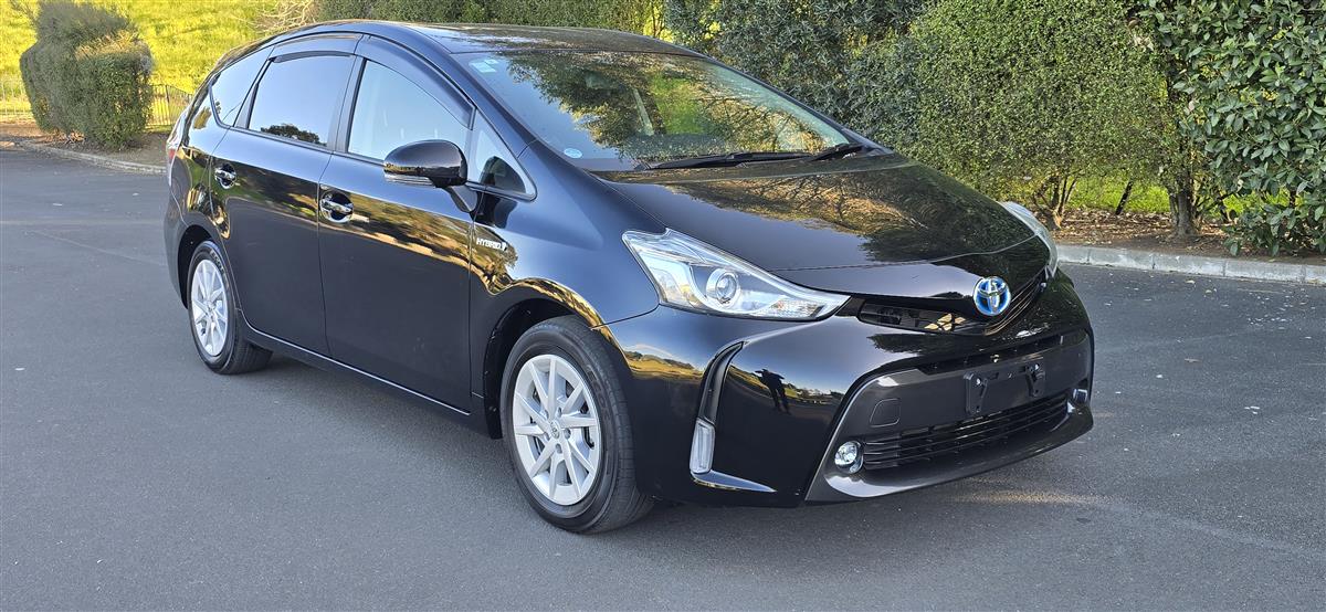 2015 Toyota Prius thumbnail