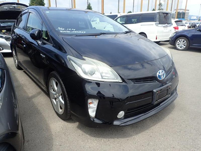 2012 Toyota Prius thumbnail