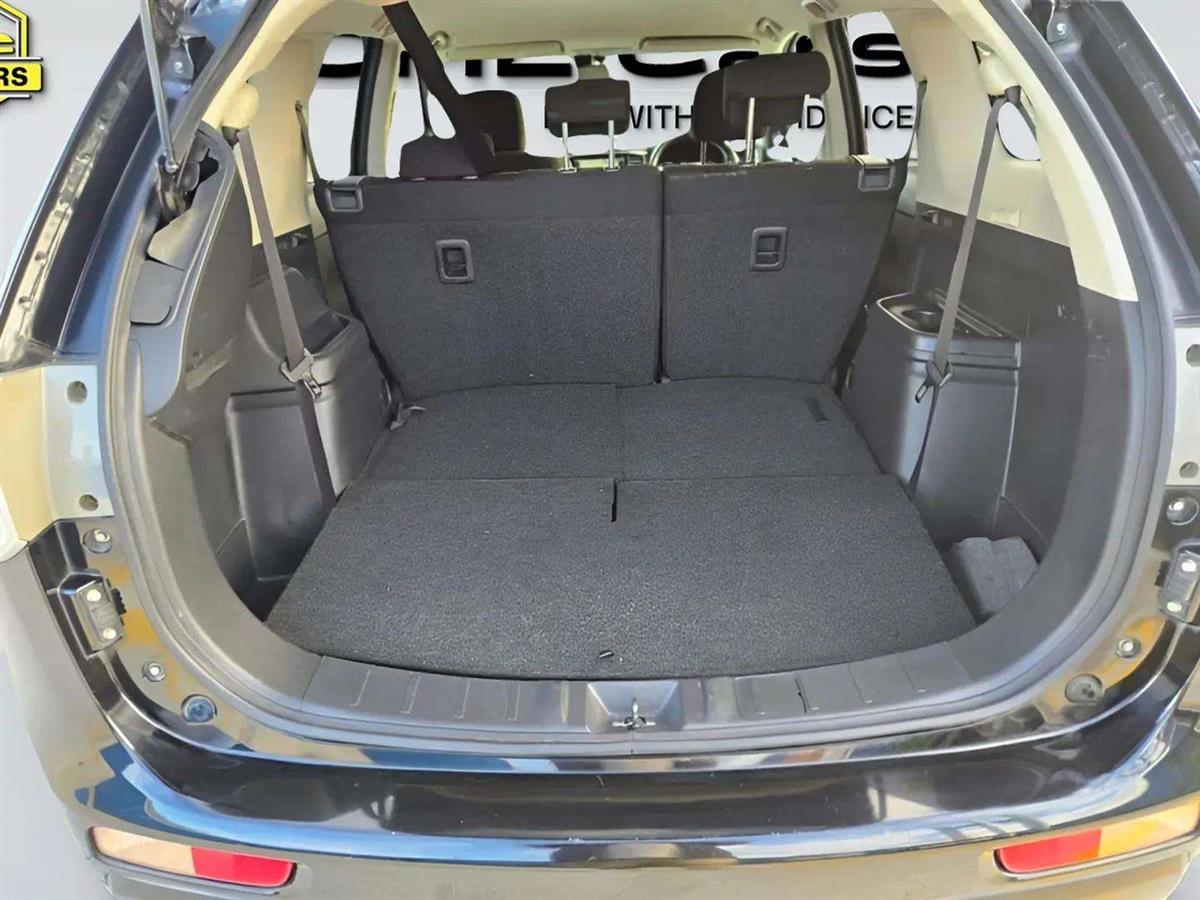 2013 Mitsubishi Outlander thumbnail