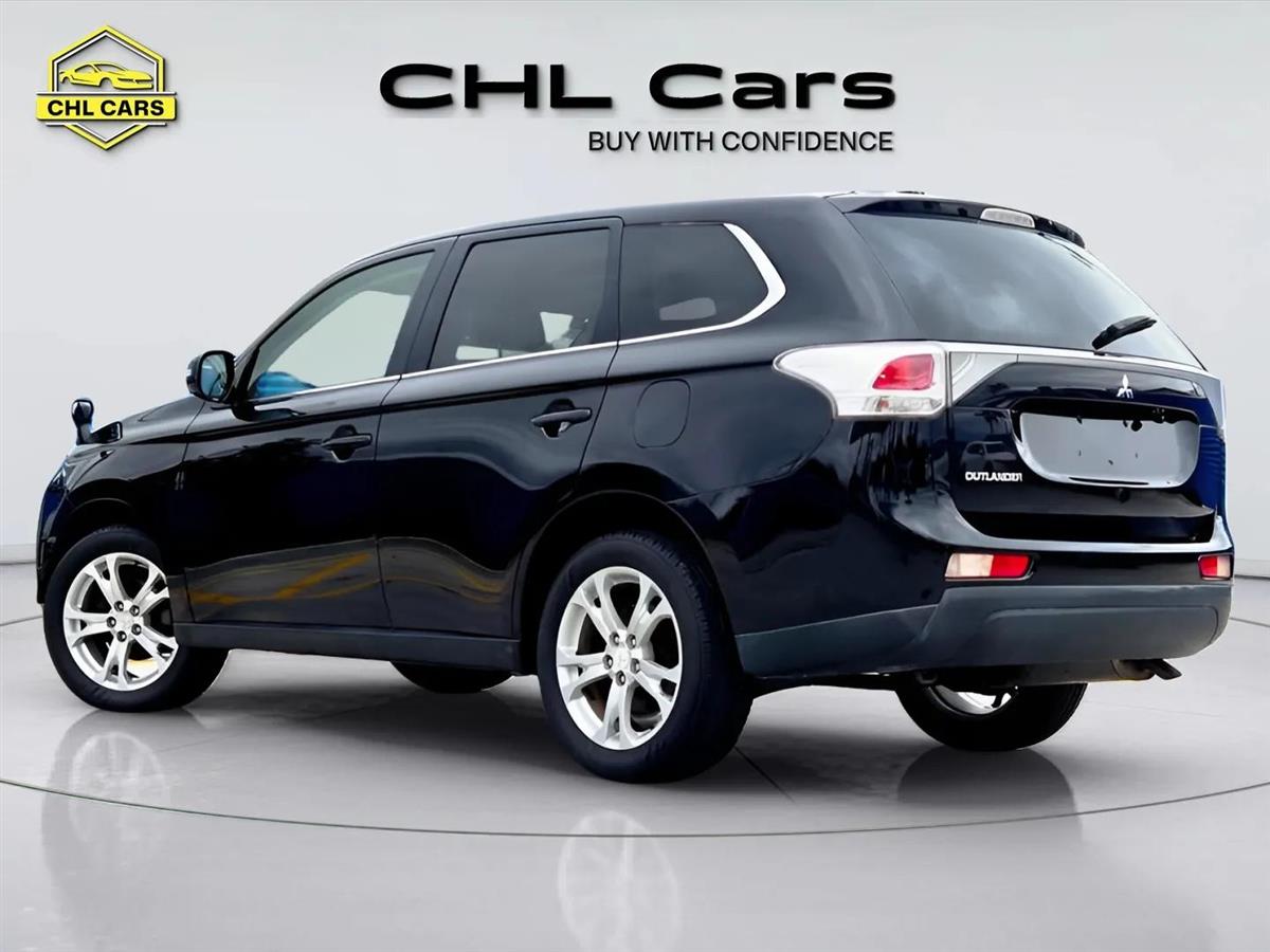 2013 Mitsubishi Outlander thumbnail
