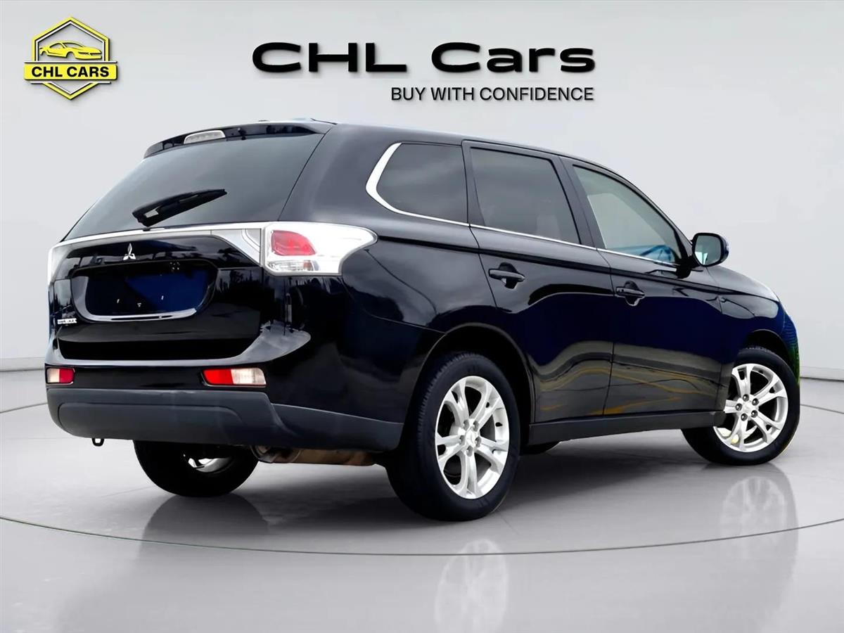 2013 Mitsubishi Outlander thumbnail