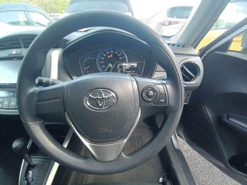 2021 Toyota COROLLA thumbnail
