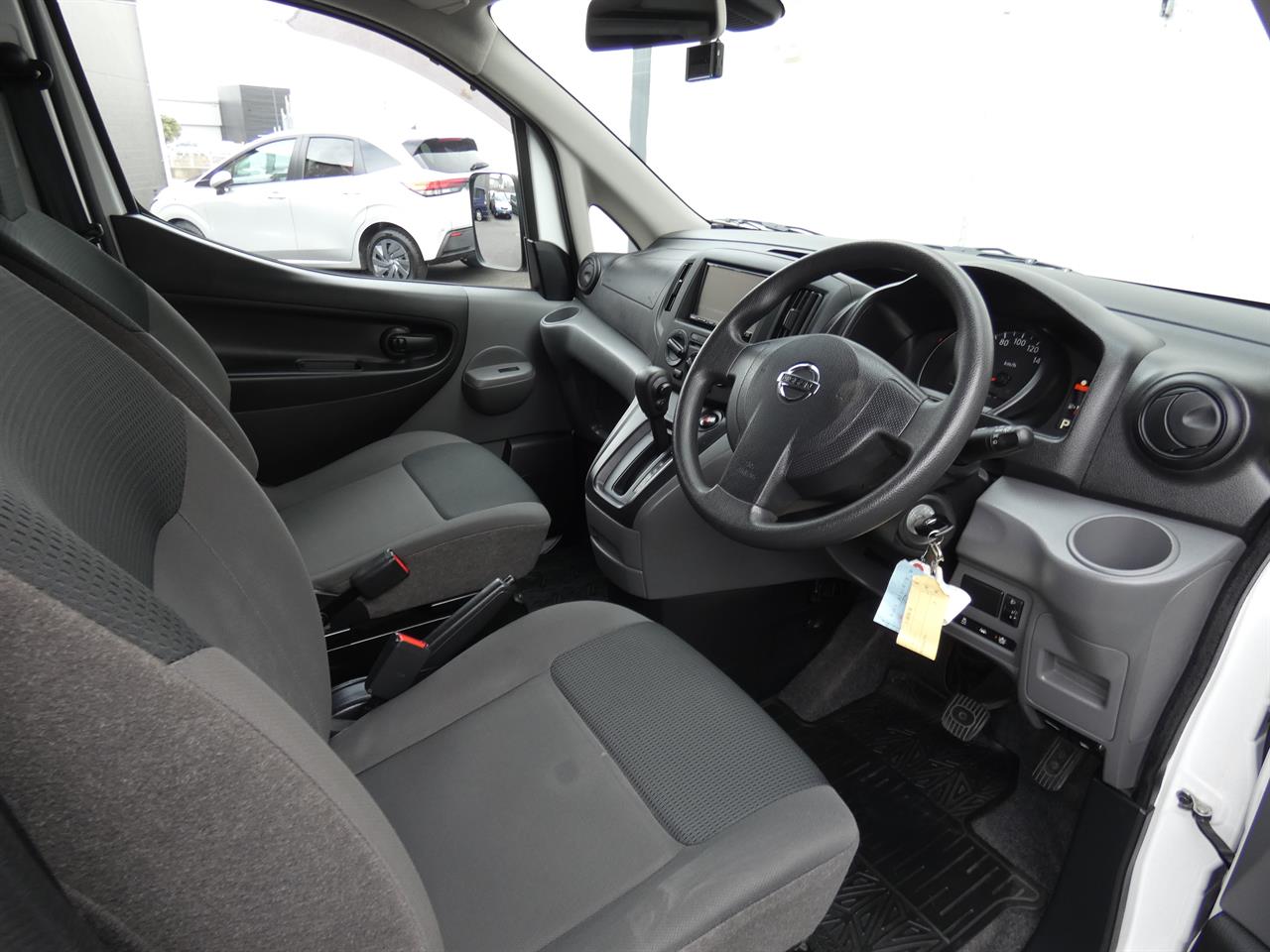 2020 Nissan NV200 thumbnail