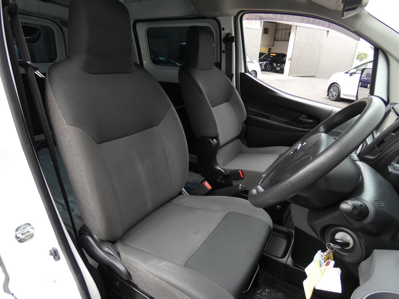 2020 Nissan NV200 thumbnail