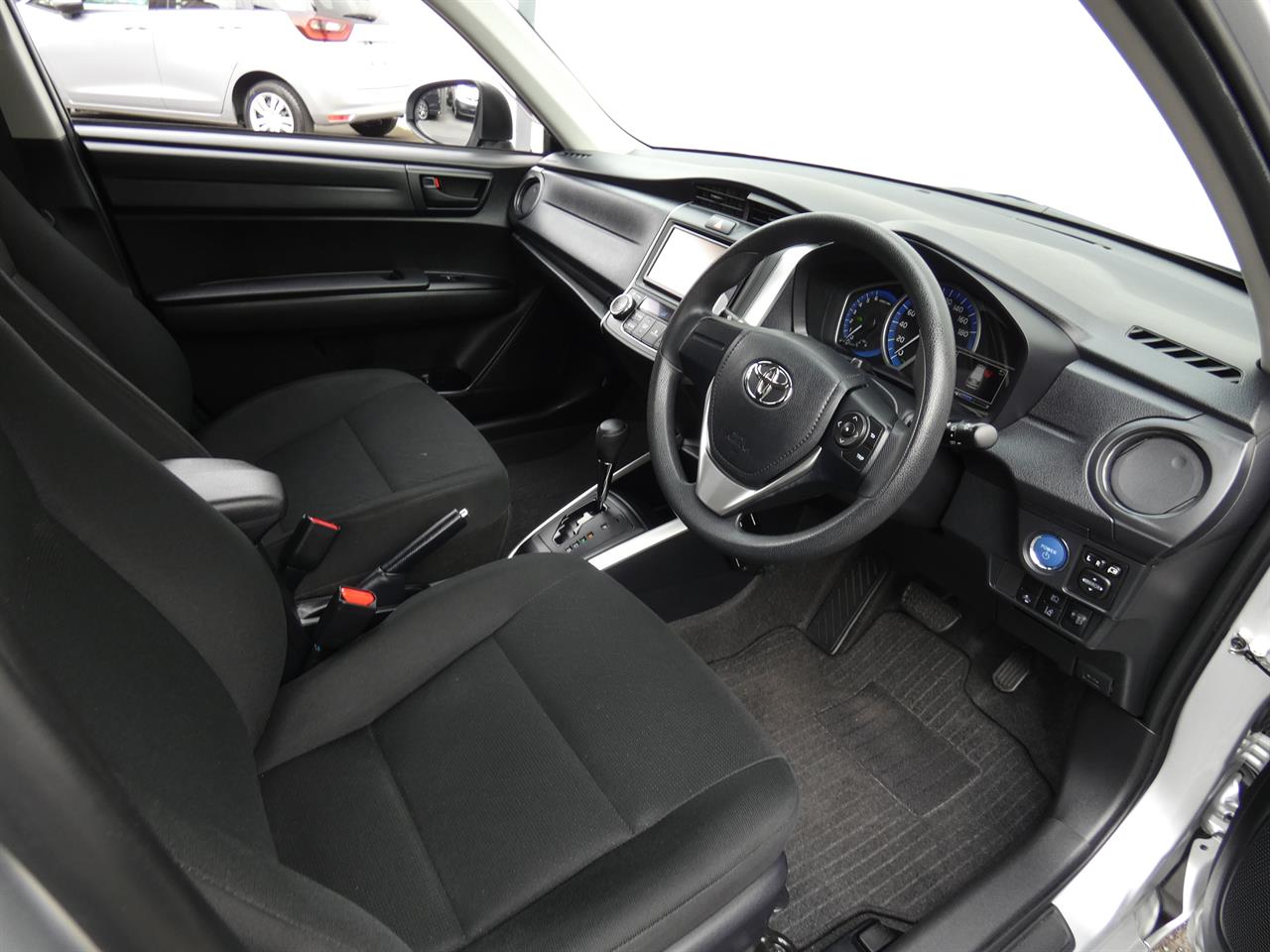 2021 Toyota COROLLA thumbnail