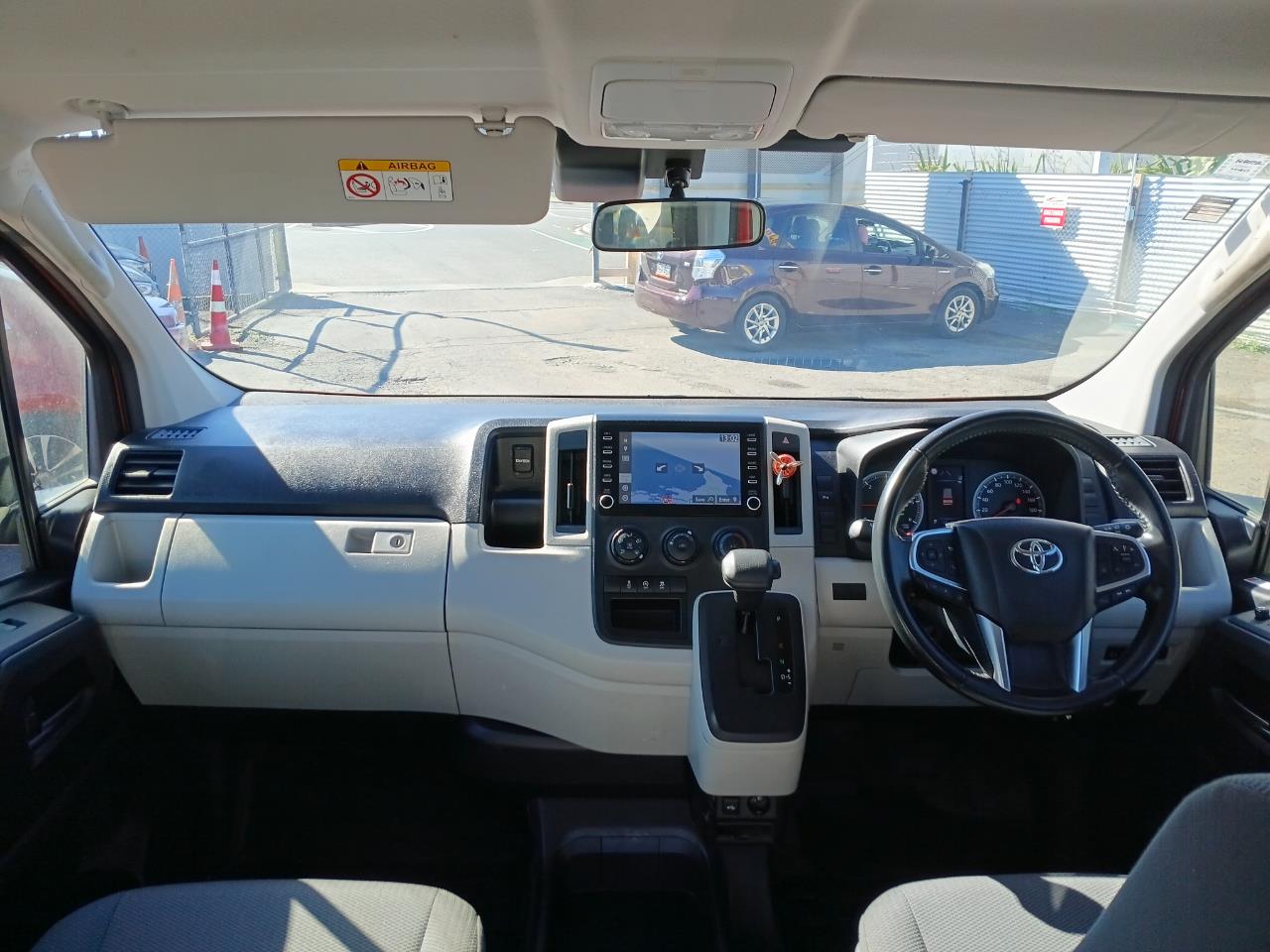 2021 Toyota Hiace thumbnail